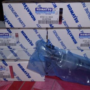 INJECTOR, PN. 6754-11-3010 KOMATSU